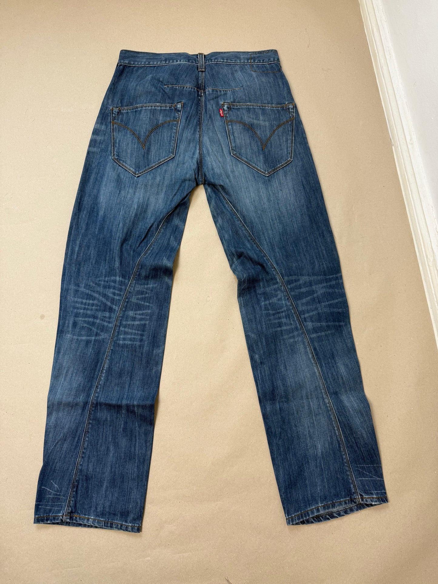 Levi’s engineered jeans W29
