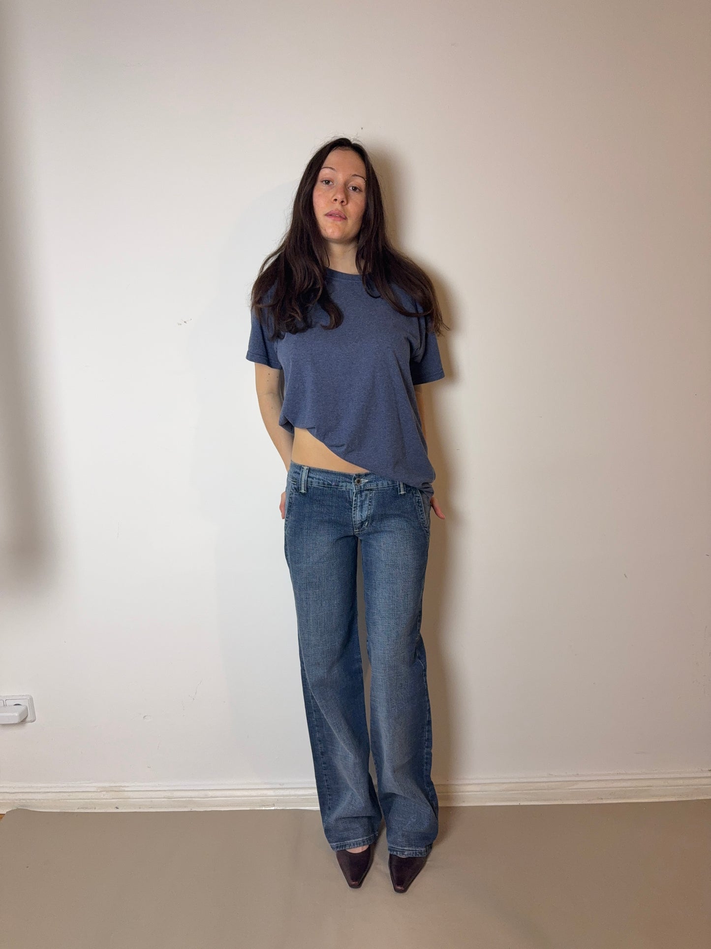 2000s ultra low waist jeans