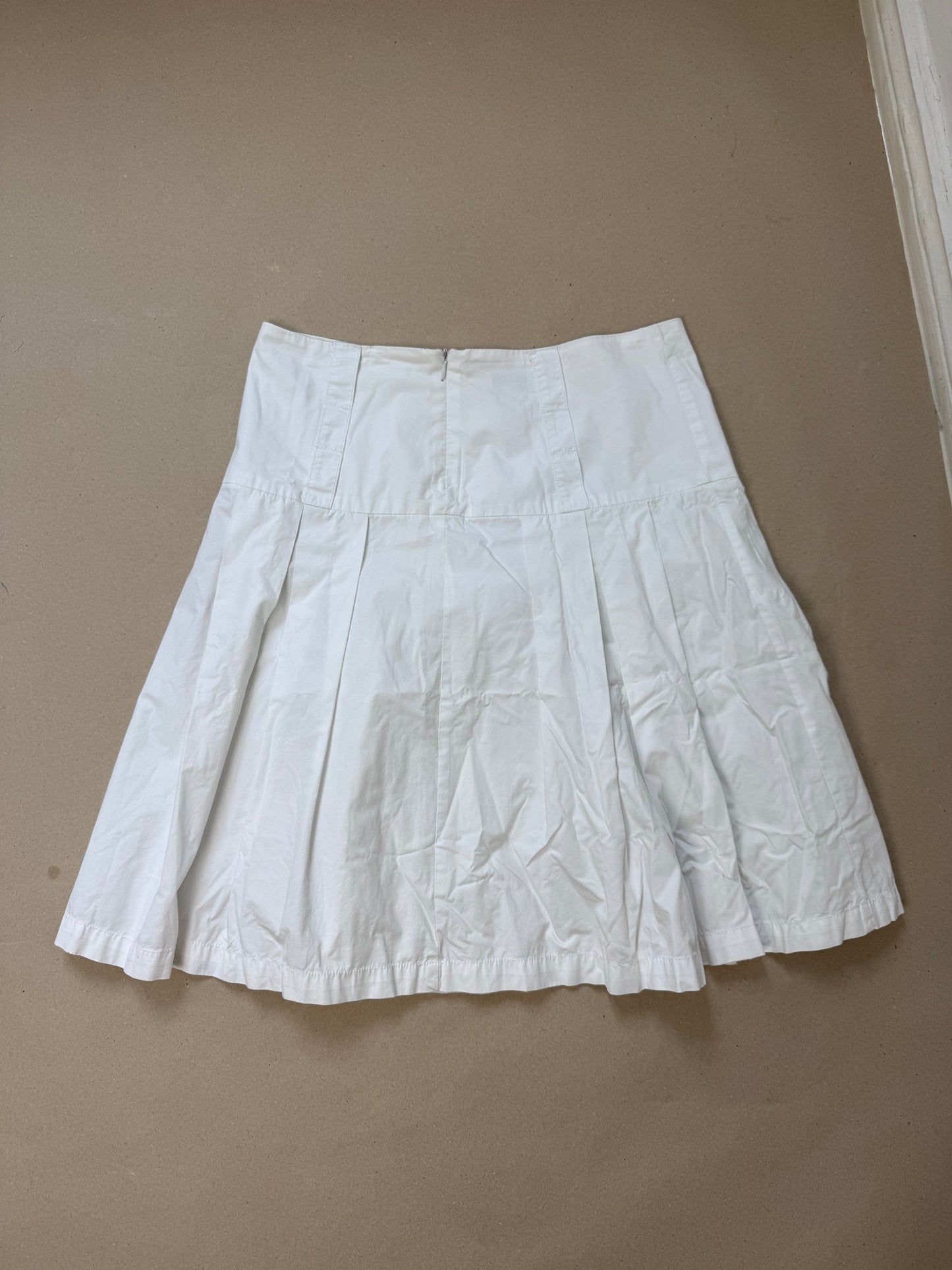 2000s pleated midi skirt