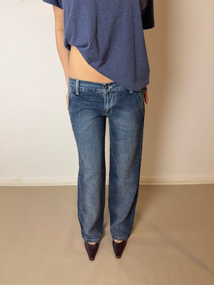 2000s ultra low waist jeans