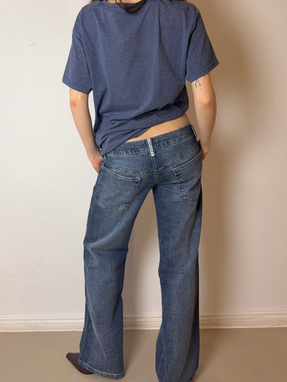 2000s ultra low waist jeans