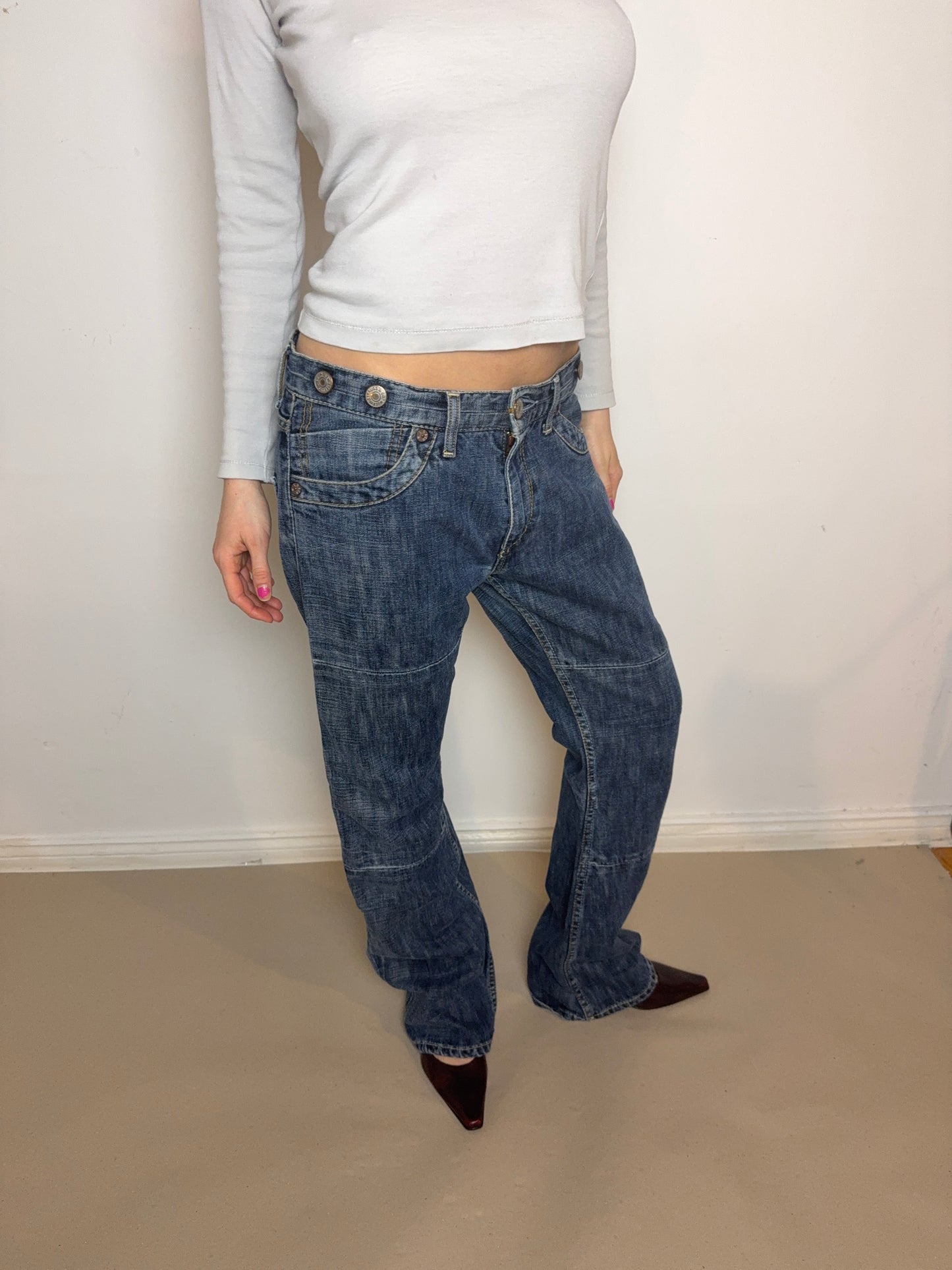 1990s Levi’s antiform button W31