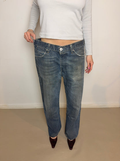 2000s Levi’s antiform buckle W36