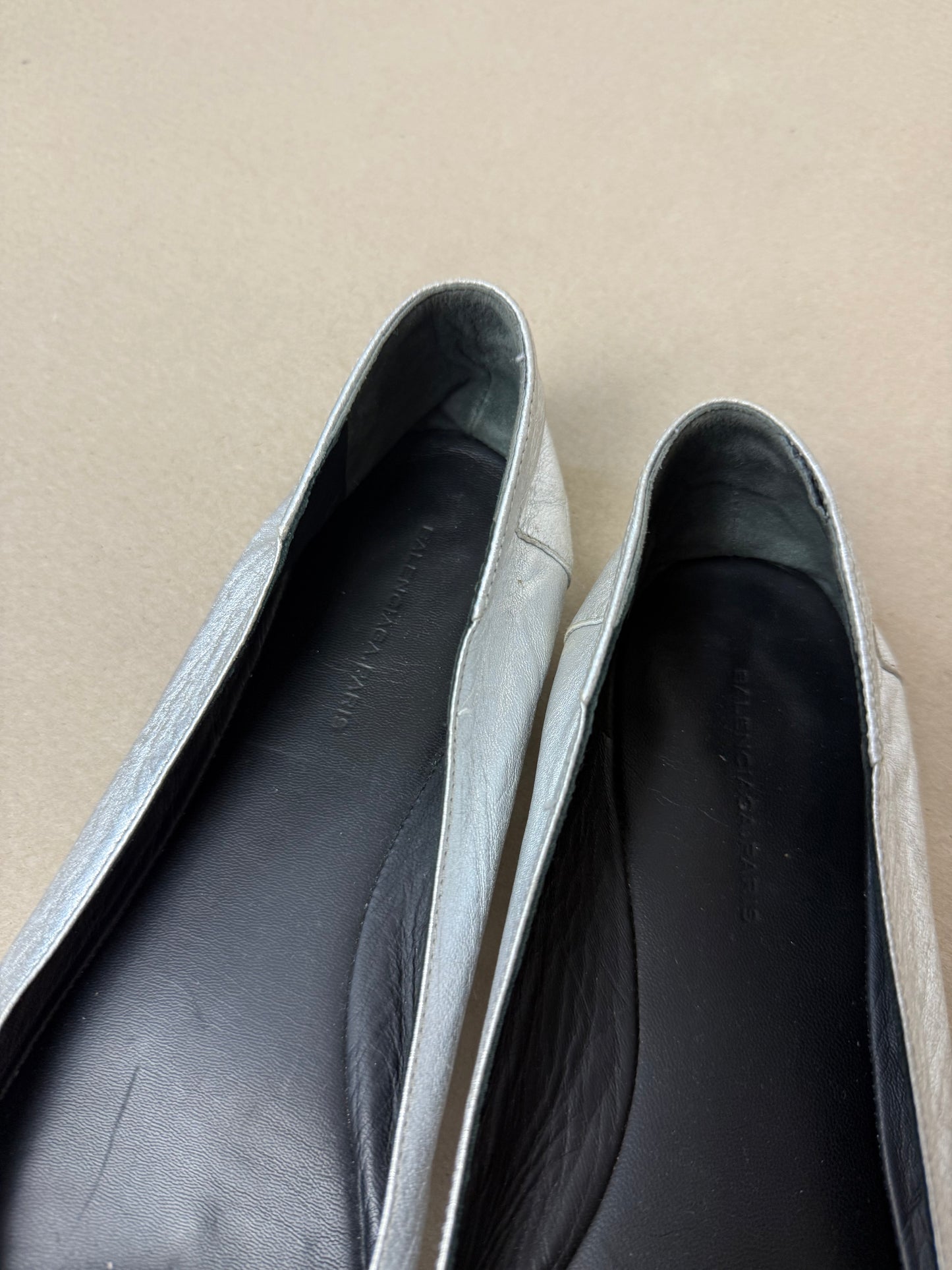 2010s Balenciaga arena flats