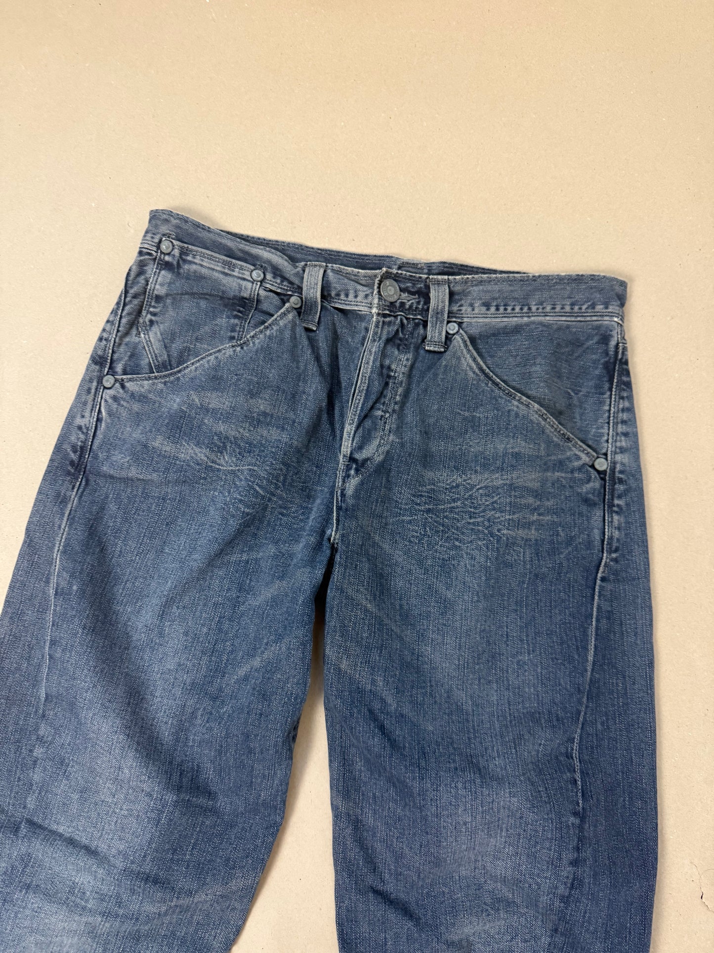 2000s levi’s engineered jeans W33