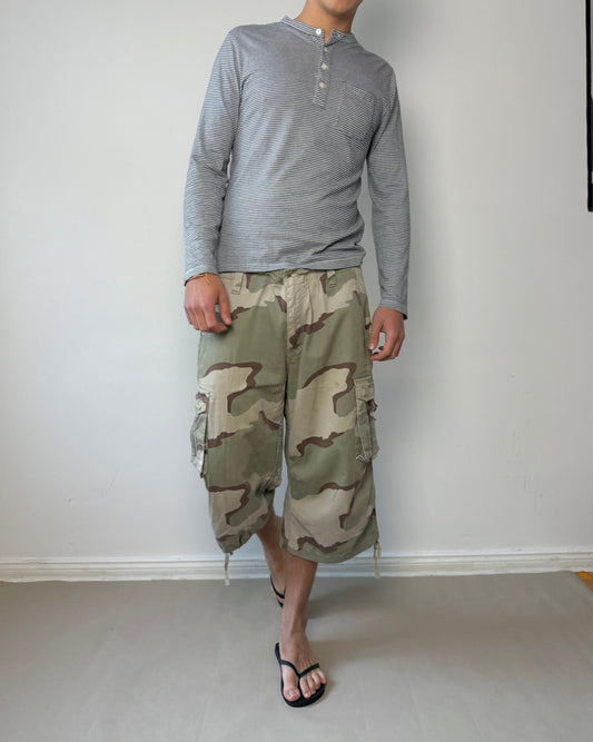 1990s military cargo shorts