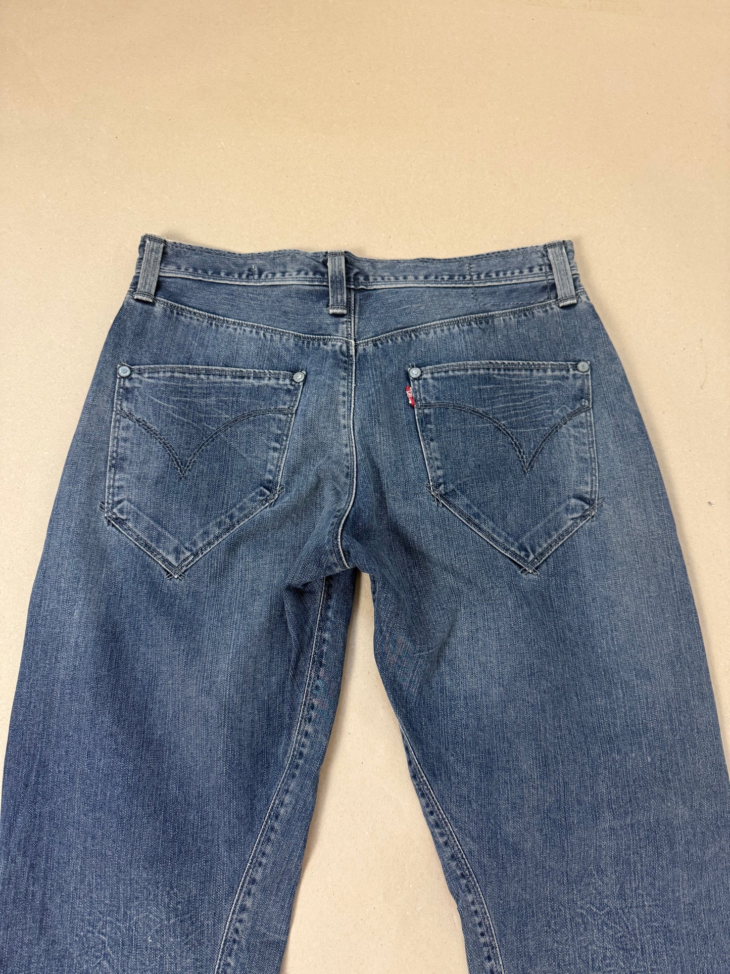 2000s levi’s engineered jeans W33