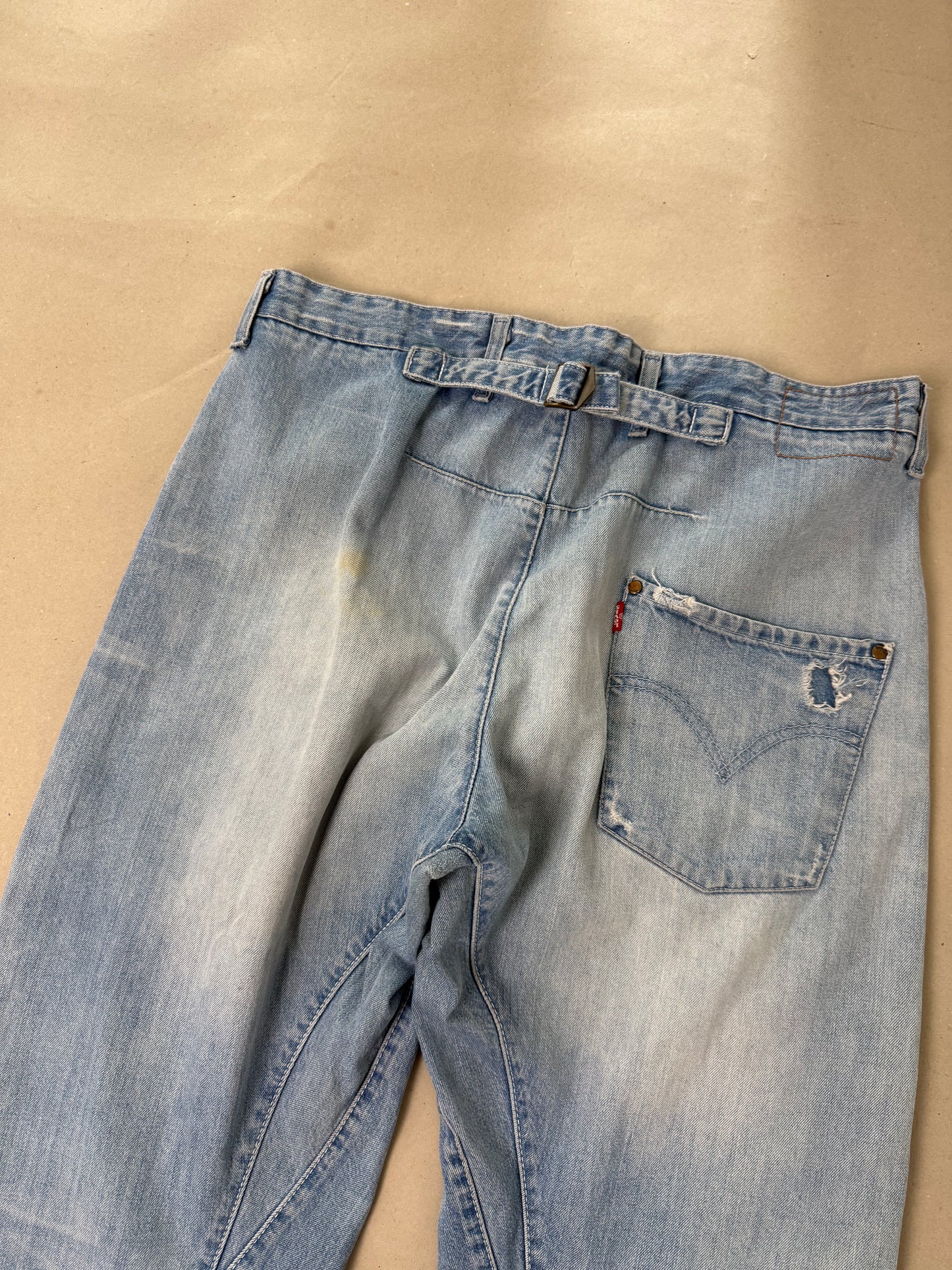 Levi’s engineered buckle W36
