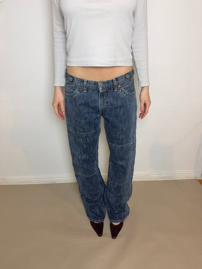 1990s Levi’s antiform button W31