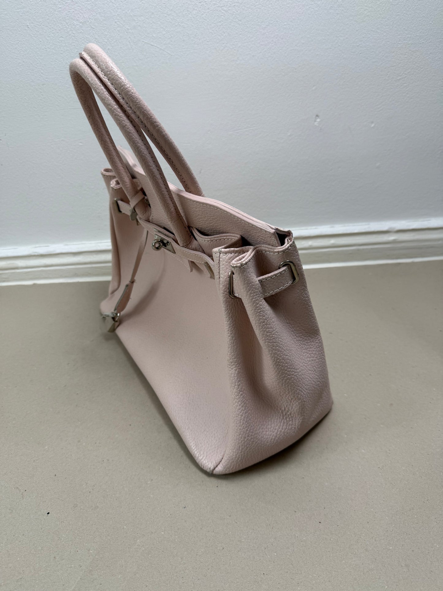 2000s leather firkin bag rose