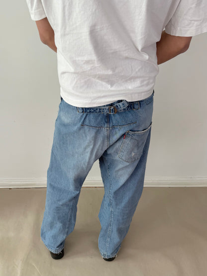 2000s Levi’s engineered buckle W34