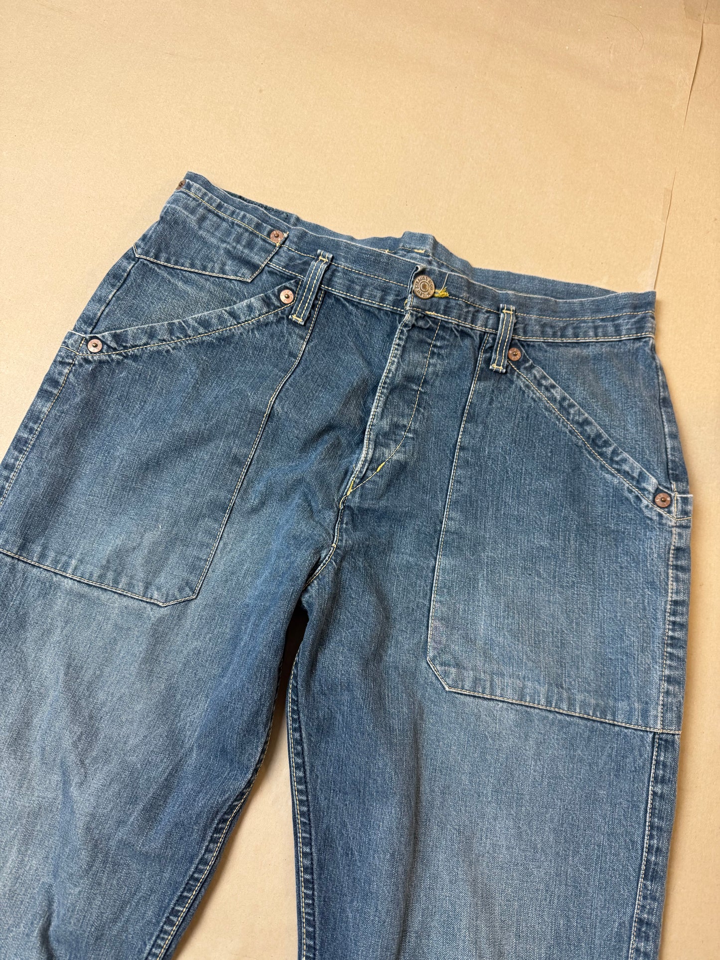 2000s Levi’s antiform buckle