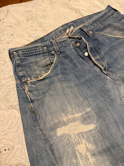 2000s Levis engineered jeans