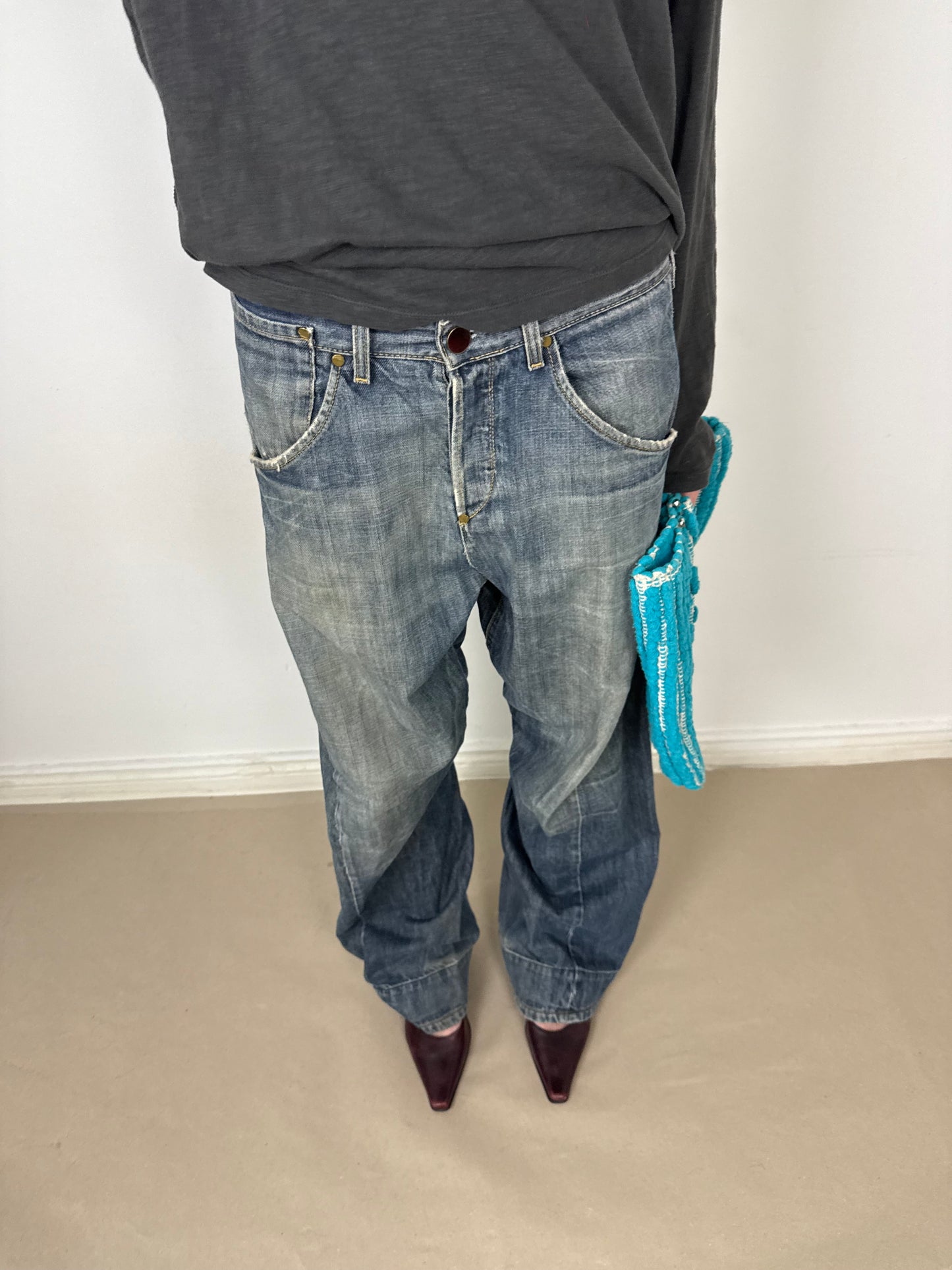 2000s Levi’s engineered buckle W30