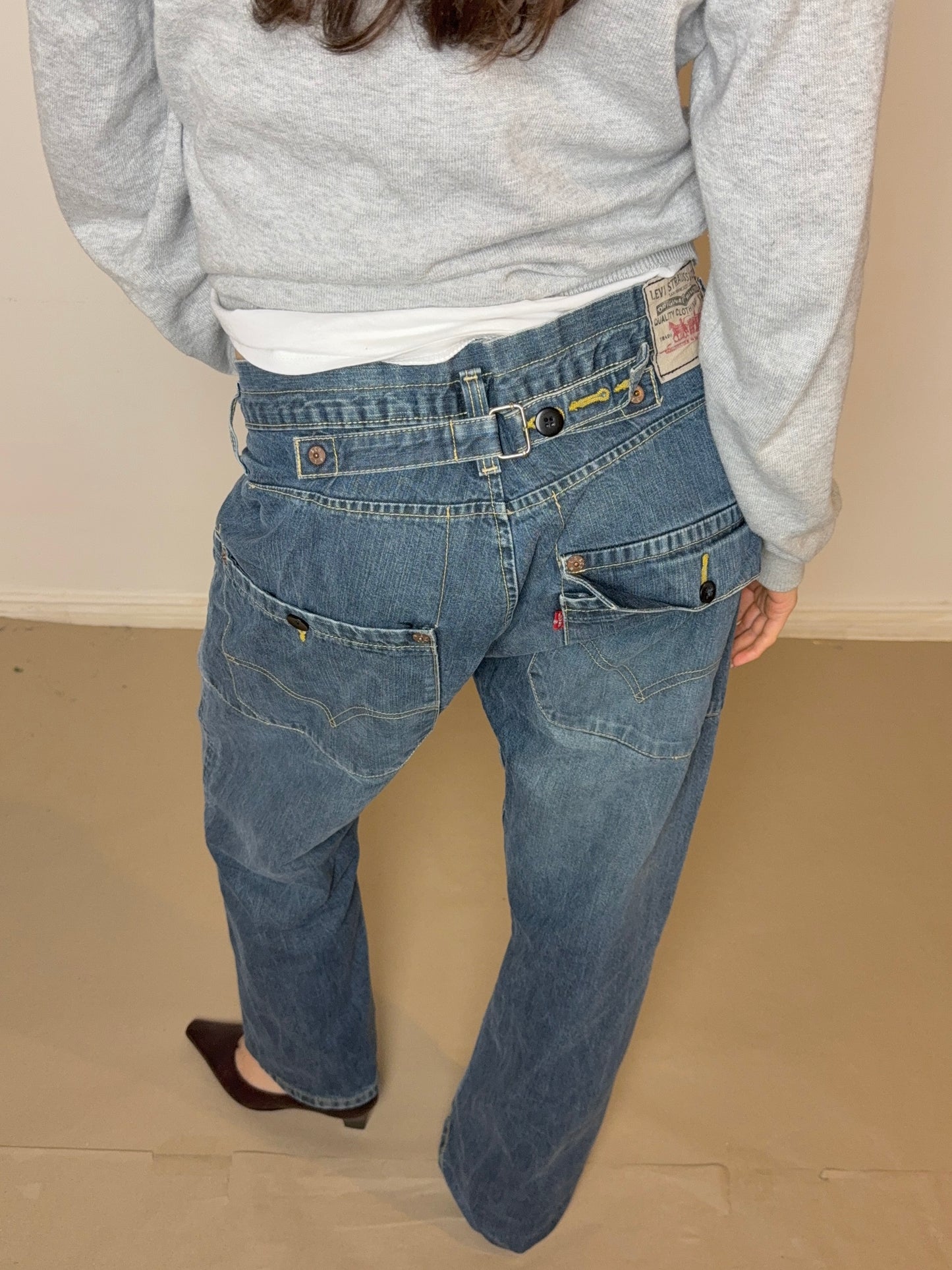 2000s Levi’s antiform buckle