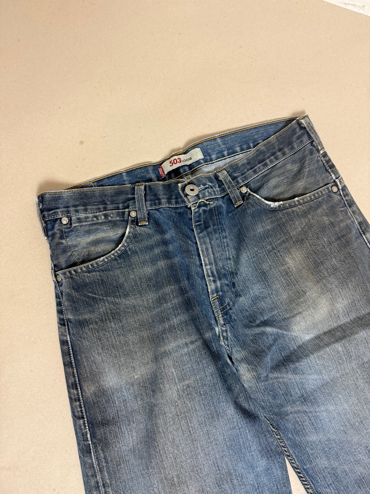 2000s Levi’s antiform buckle W36