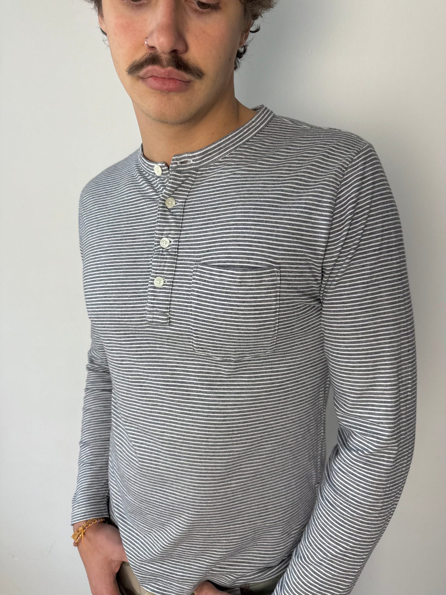 2000s henley longsleeve