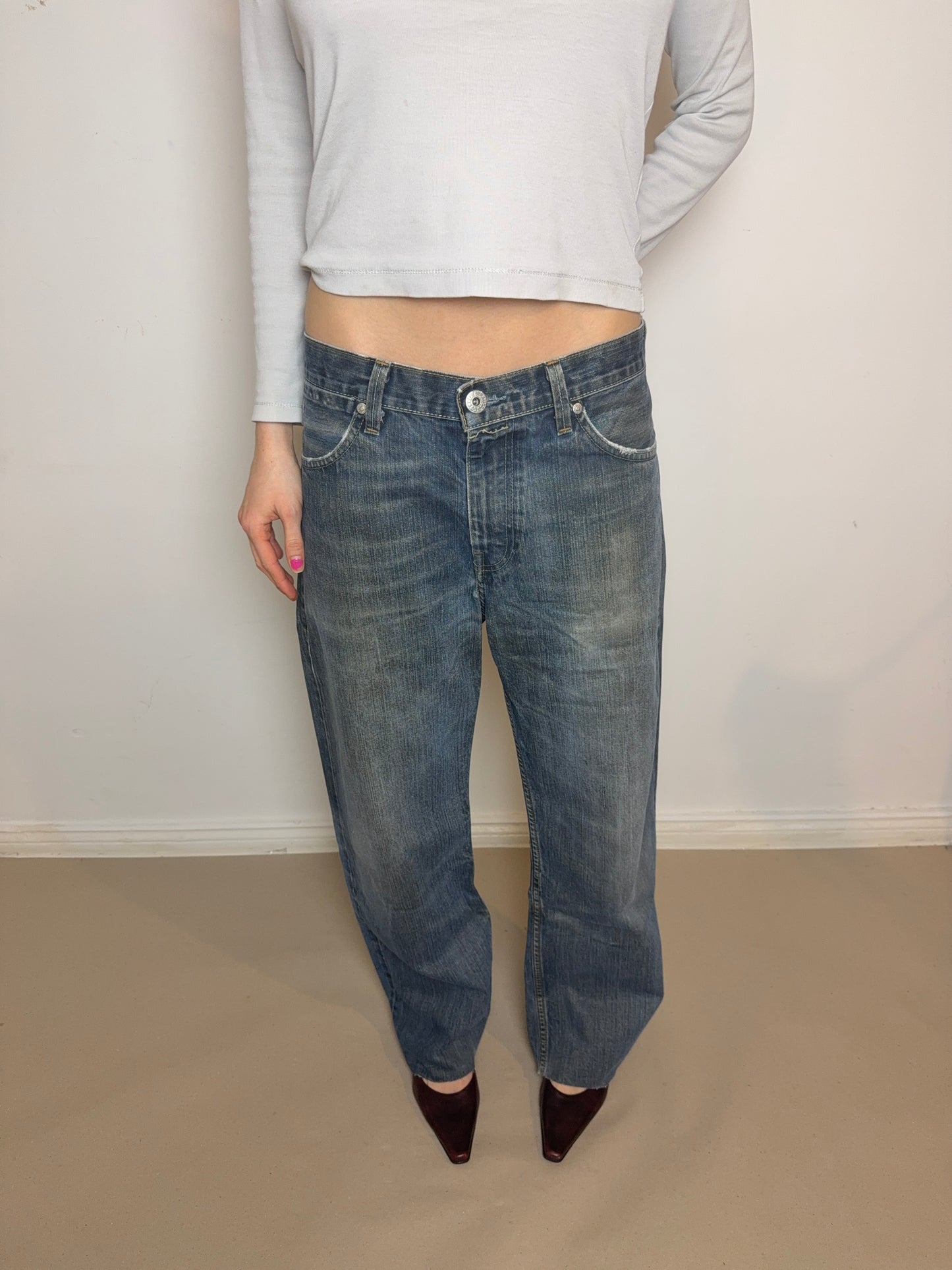 2000s Levi’s antiform buckle W36