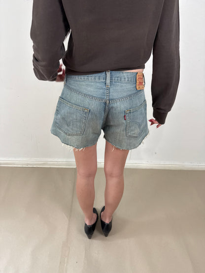 2000s distressed Levi’s 501 shorts