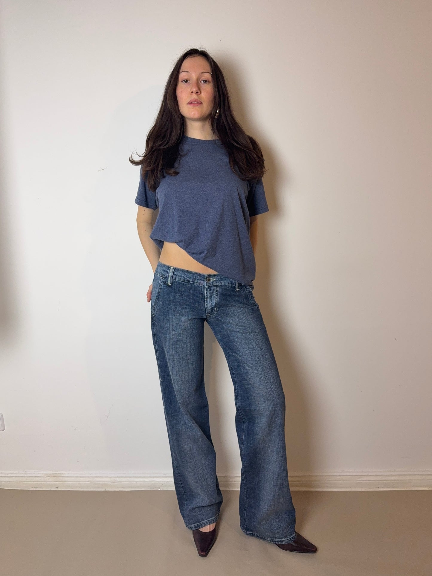 2000s ultra low waist jeans