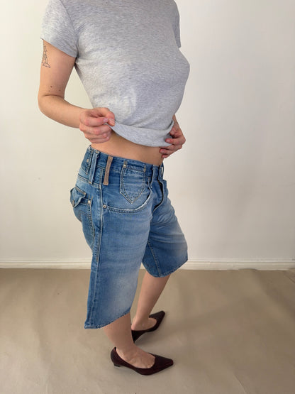 2000s Levi’s Antiform buckle jorts