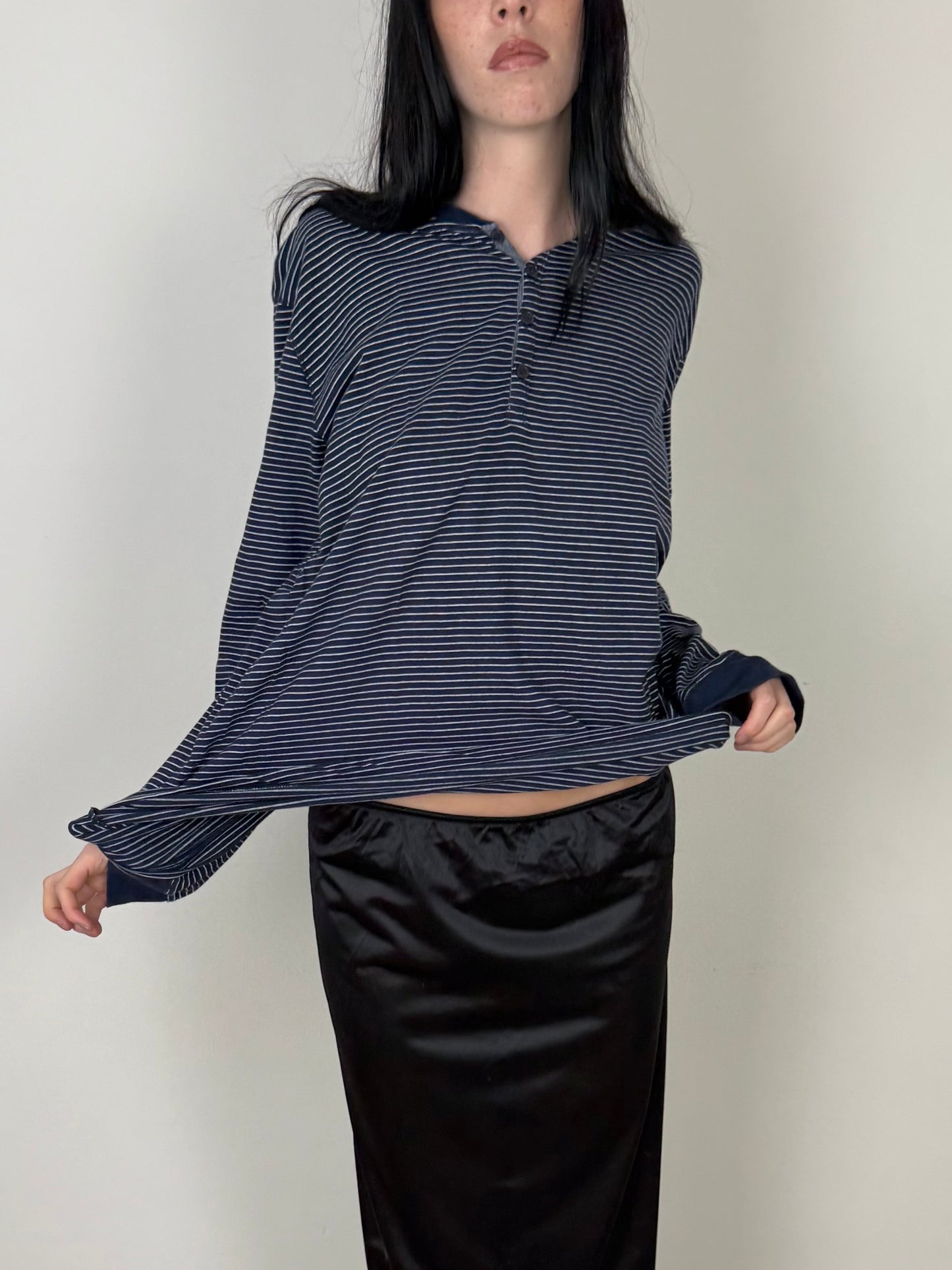 2000s henley longsleeve