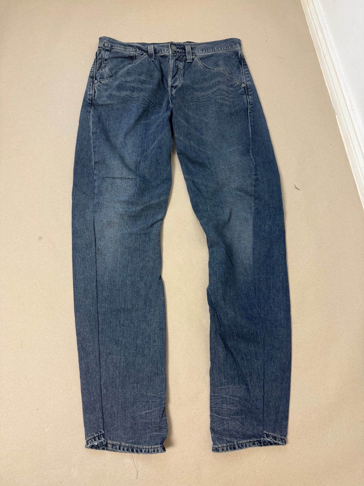 2000s levi’s engineered jeans W33