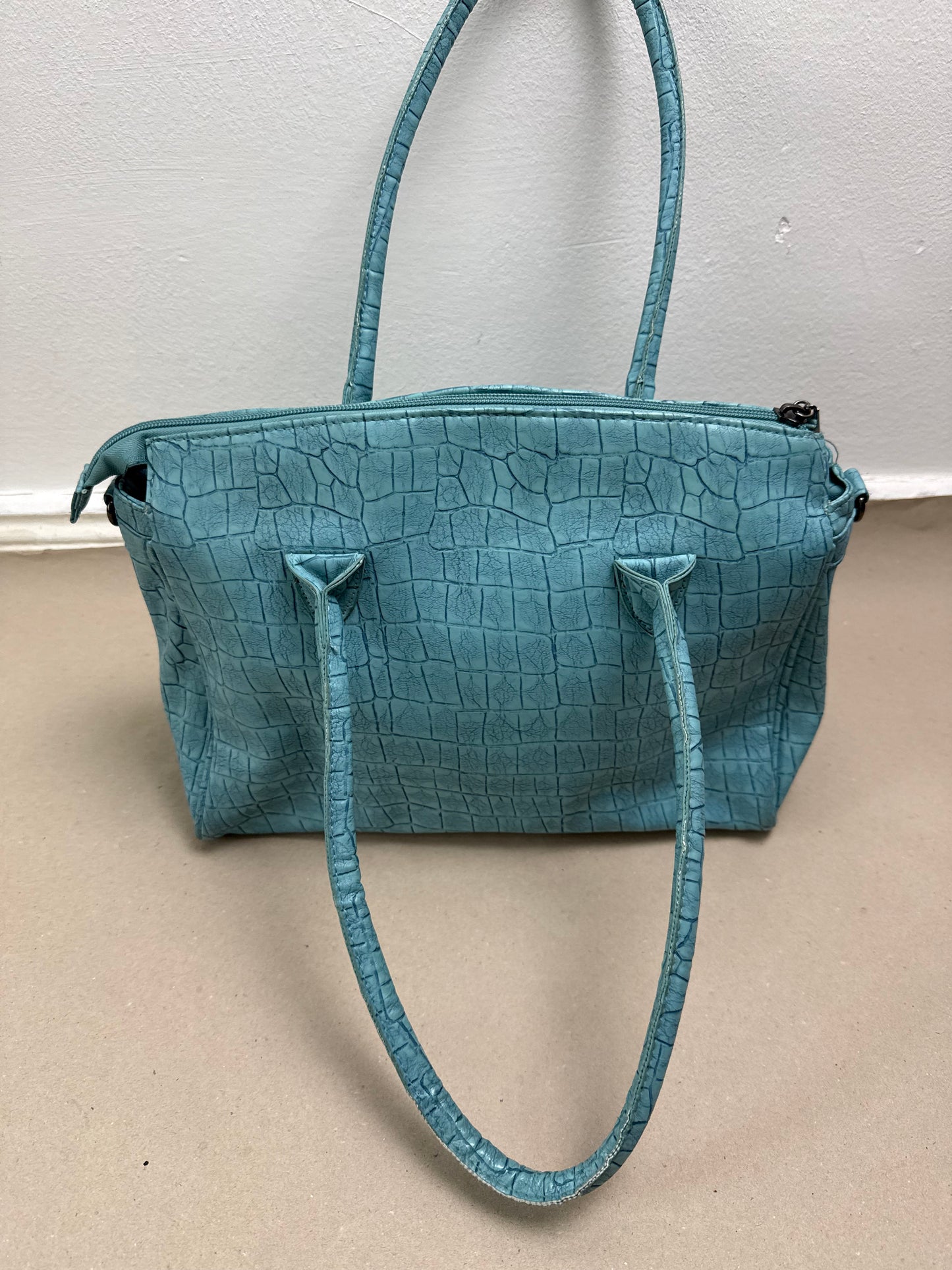 2000s firkin style bag turquoise teal