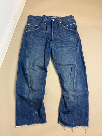 2000s Levi’s engineered buckle selvage W34