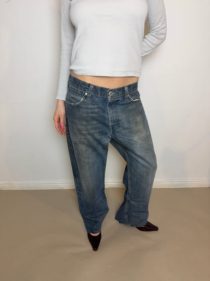 2000s Levi’s antiform buckle W36