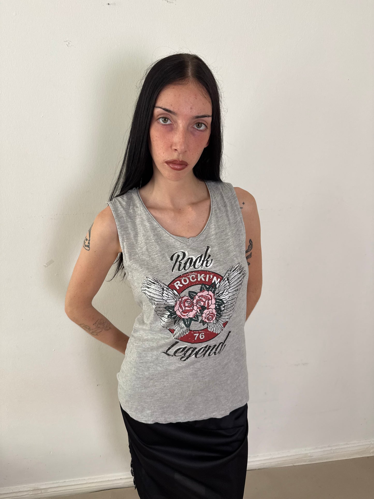 2000s slouchy graphic top