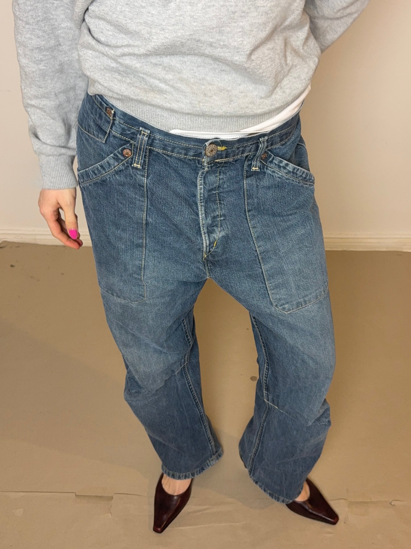 2000s Levi’s antiform buckle