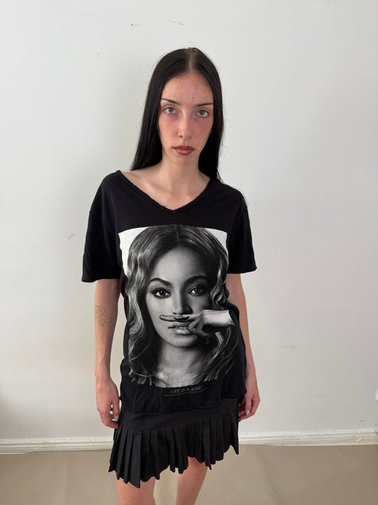2010s graphic tee