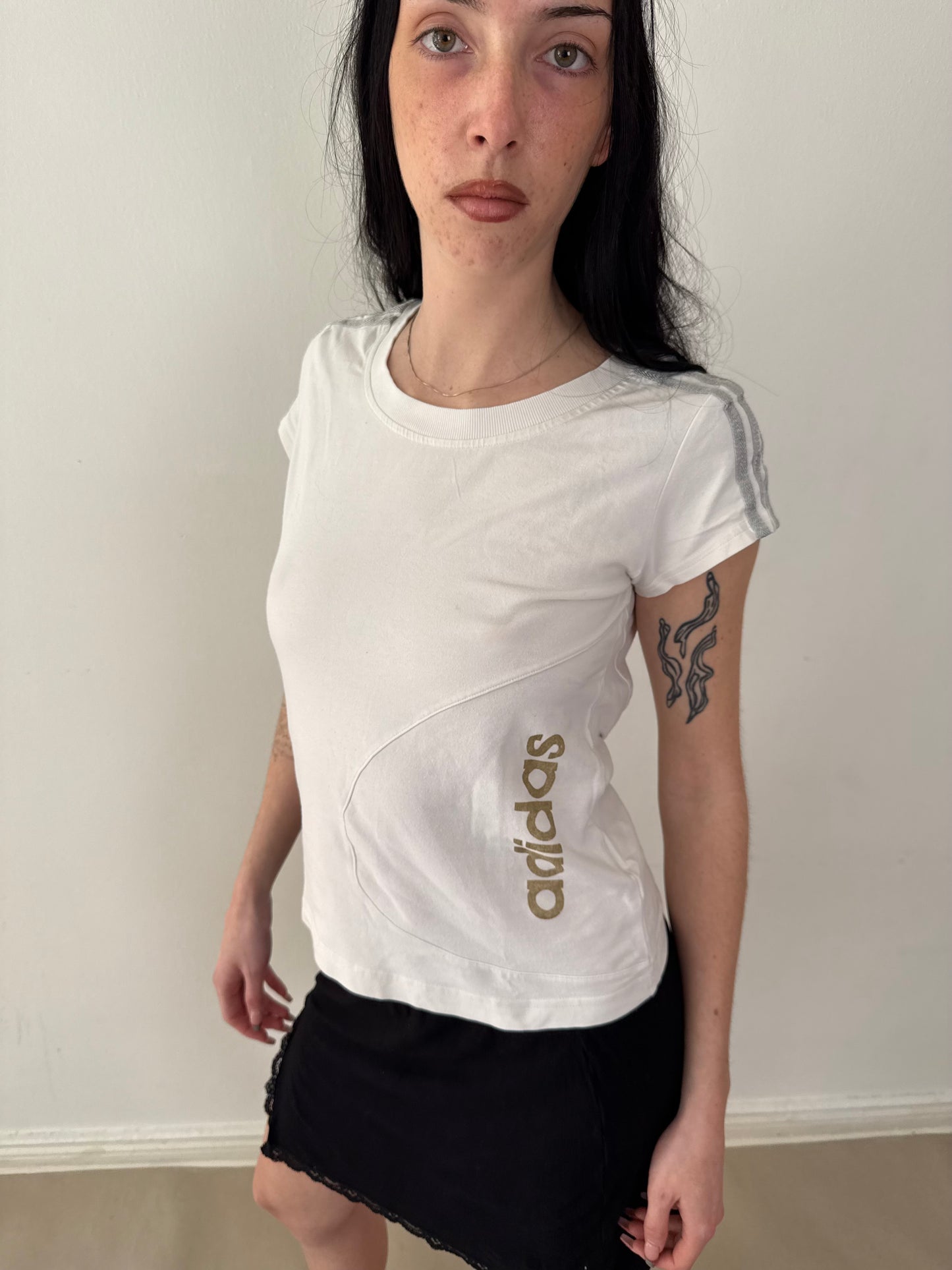 2000s Adidas tee