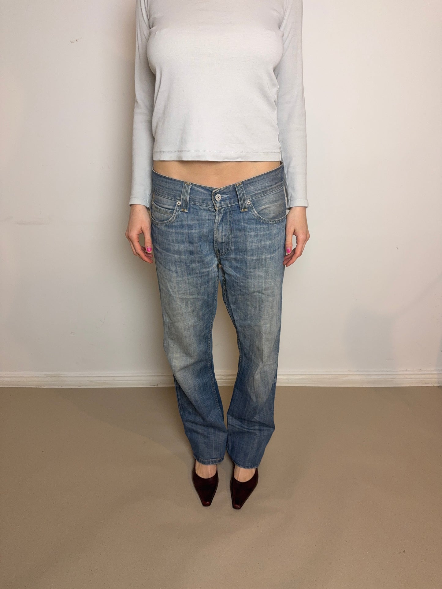 2000s Levi’s 506 ribbed W31