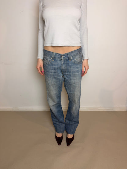 2000s Levi’s 506 ribbed W31