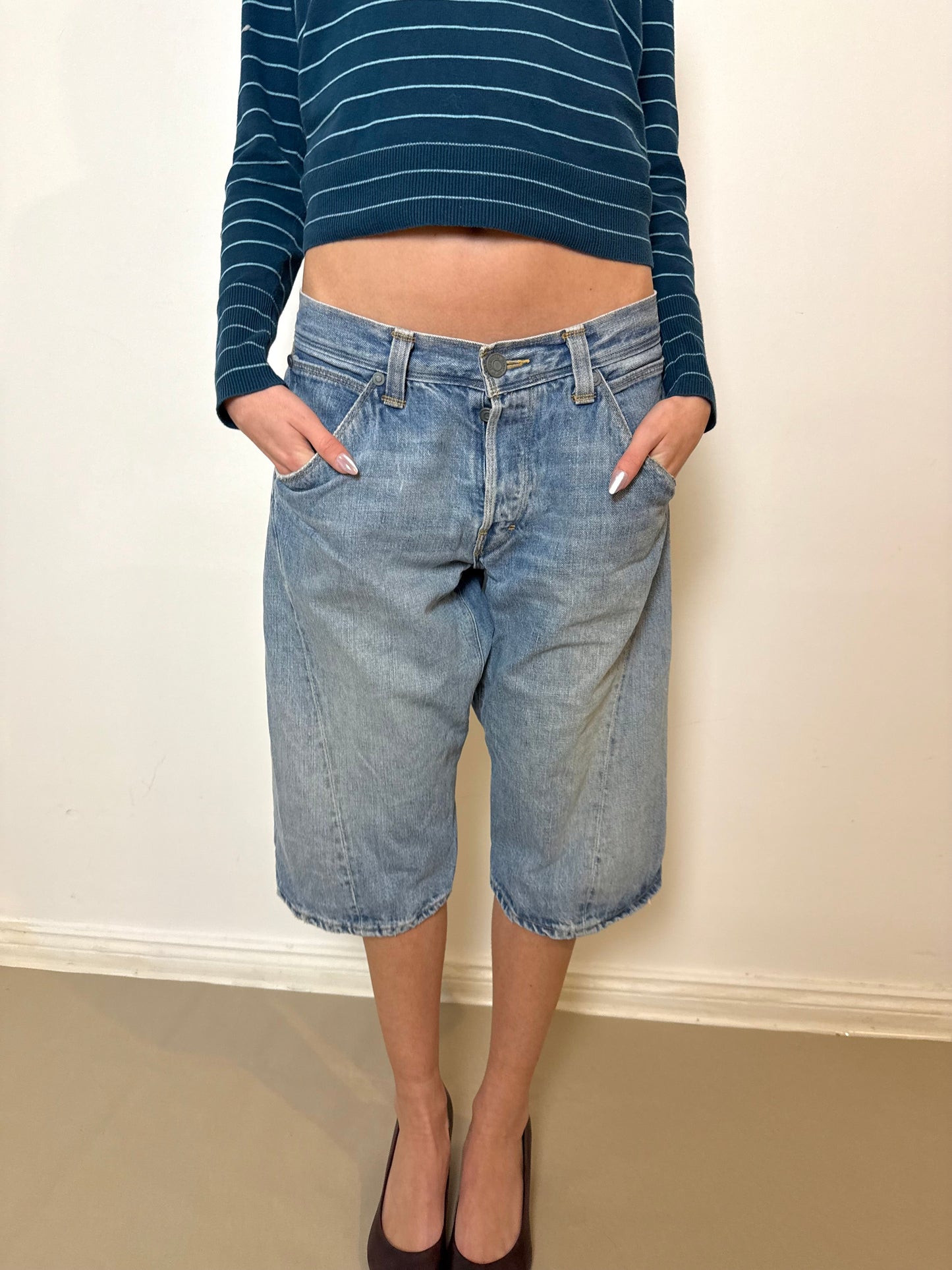 2000s levi’s engineered button shorts
