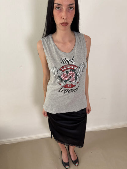 2000s slouchy graphic top