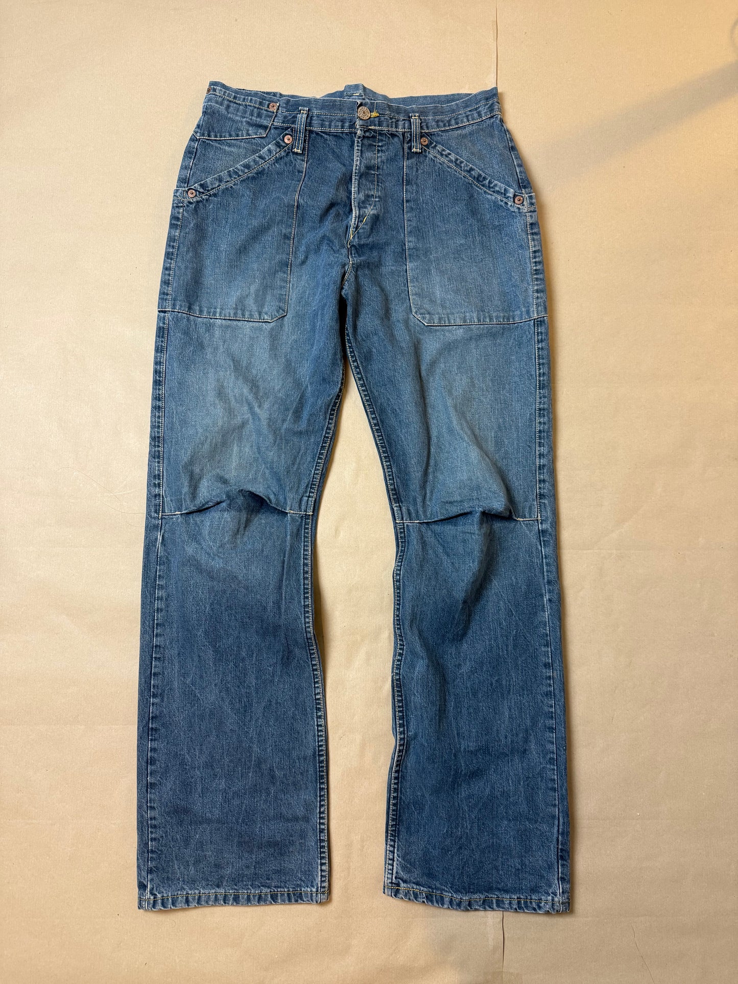 2000s Levi’s antiform buckle