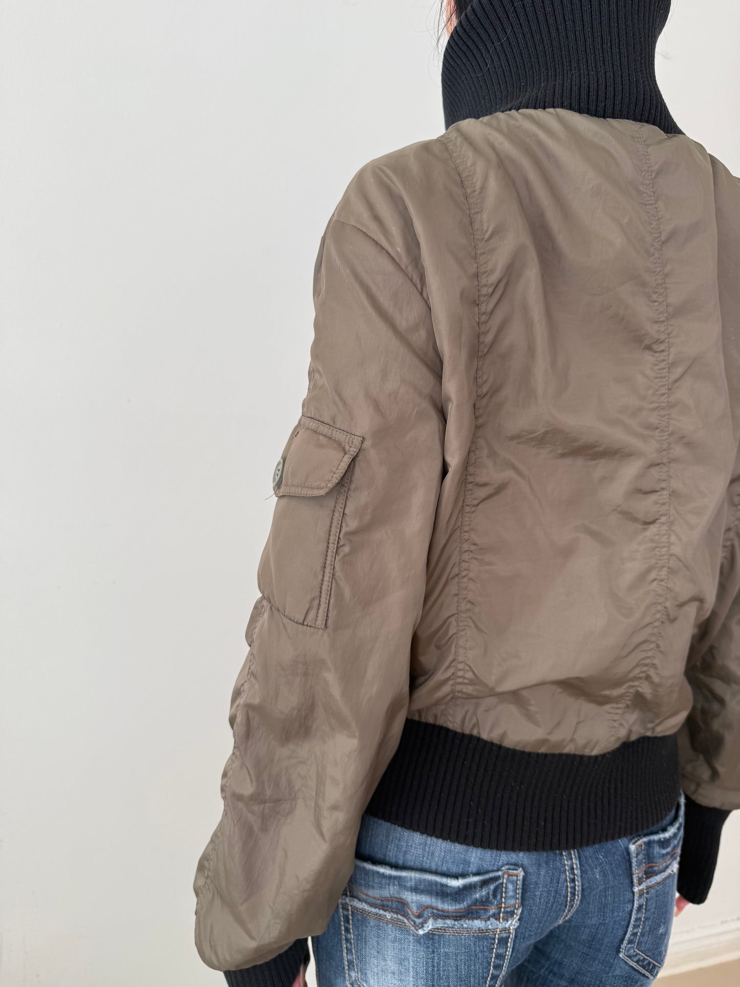 2000s cropped bomber jacket