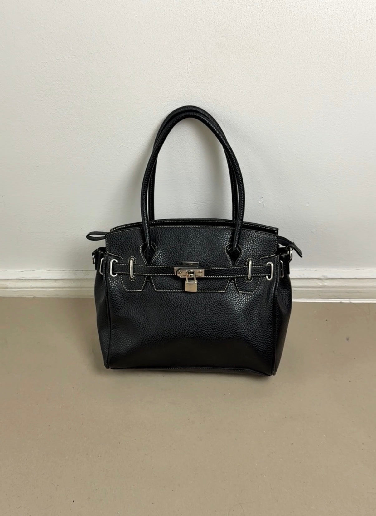 2000s firkin bag midi black