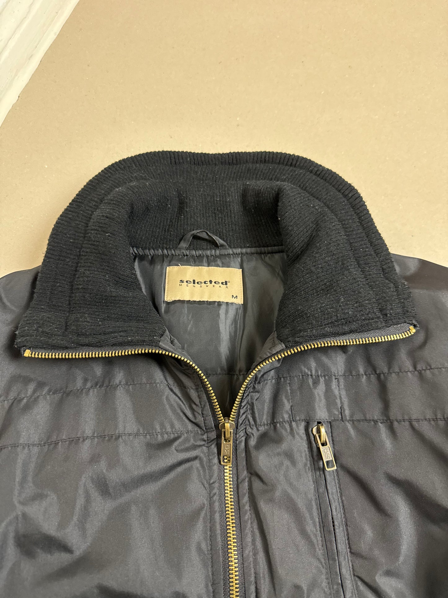 1990s cropped bomberjacket