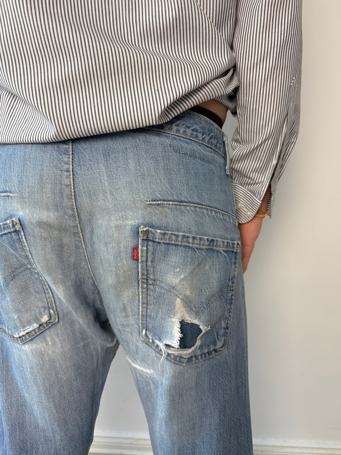 2000s Levis engineered jeans