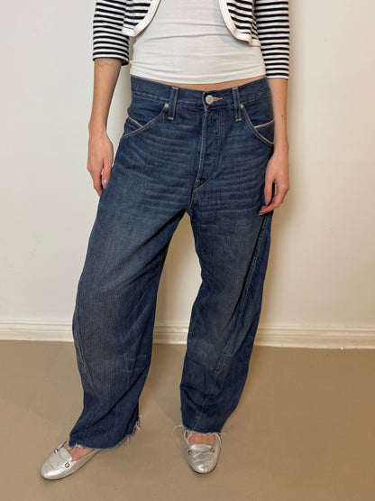 2000s Levi’s engineered buckle selvage W34