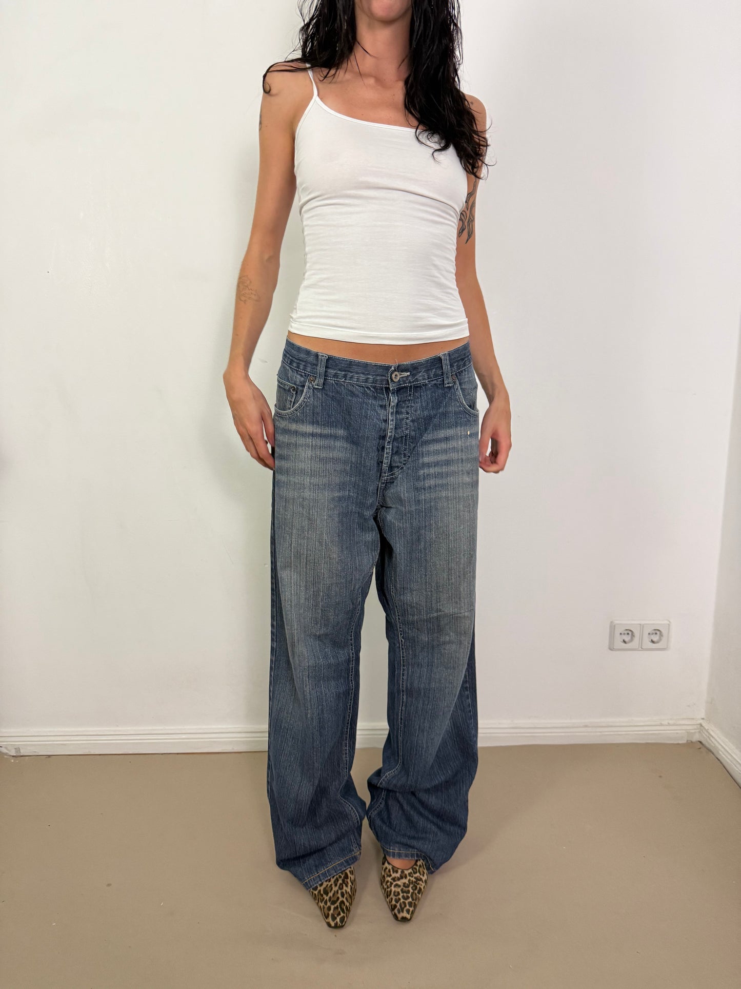 1990s slouchy jeans