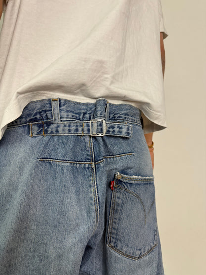 2000s distressed Levis engineered W36