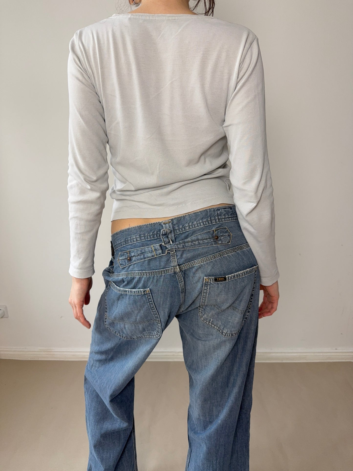 2000s Lee antiform buckle