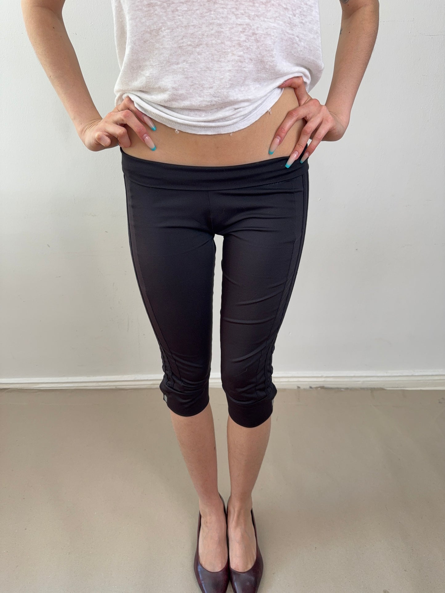 2000s ADIDAS CAPRI PANTS
