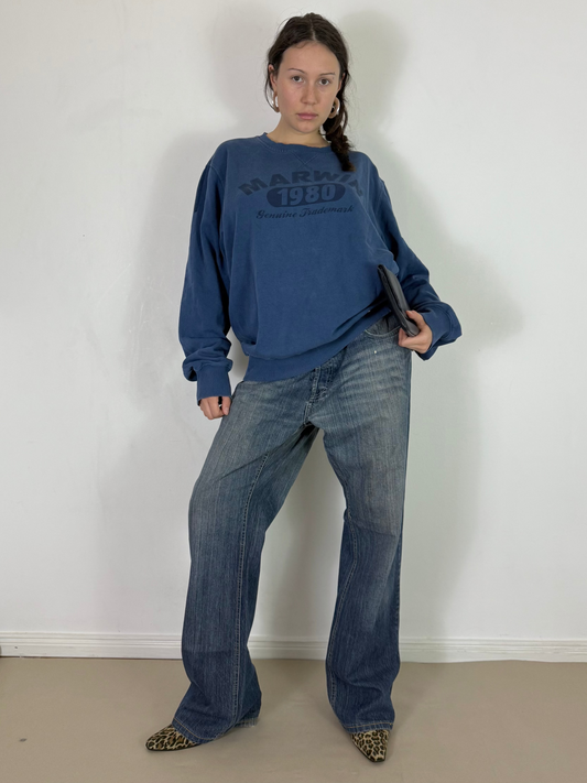 1990s baggy jeans