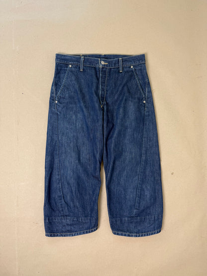 2000s Levis engineered jorts